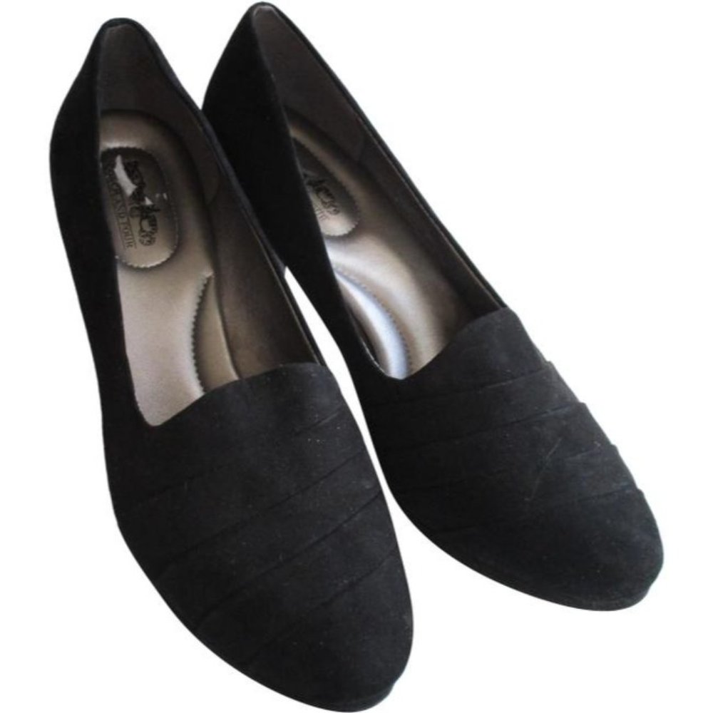 Coach And Four Black Mod On Trend Suede Upper Pumps